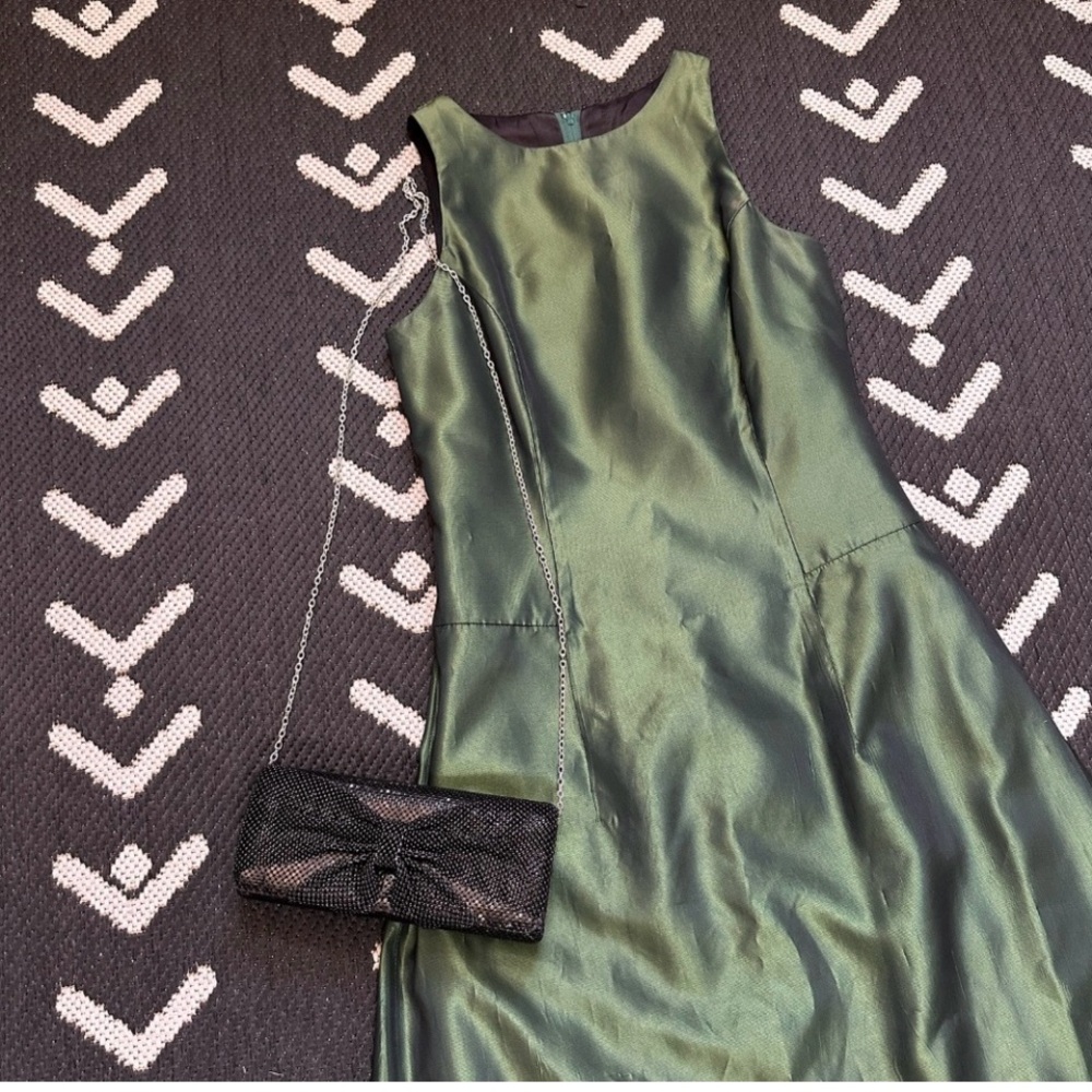 Jessica McClintock Millennium 2000 Green Satin Gown - Size 6